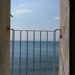  Bed & Breakfast Balcone Sulla